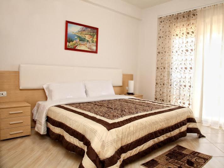 Martin Apartment Vlore Bagian luar foto